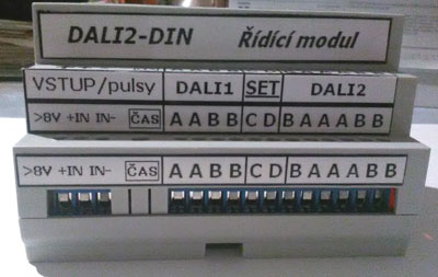 DALI2-DIN ... spodní strana - výstupy, ovládání.